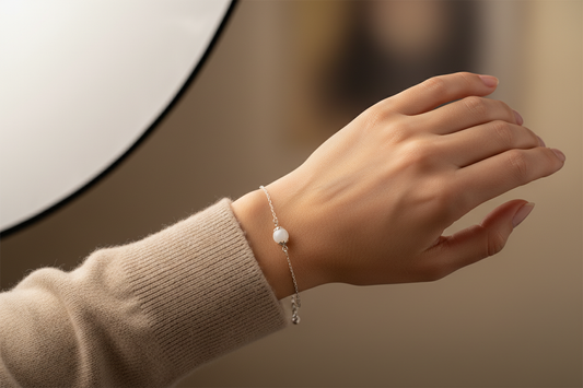 Minimalist Pearl & Sterling Silver Bracelet – Everyday Elegance