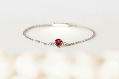 925 Silver Adjustable Chain Bracelet with Red Gemstone – Elegant Touch