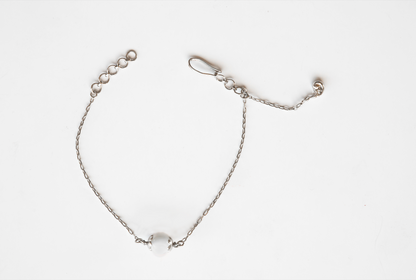 Minimalist Pearl & Sterling Silver Bracelet – Everyday Elegance