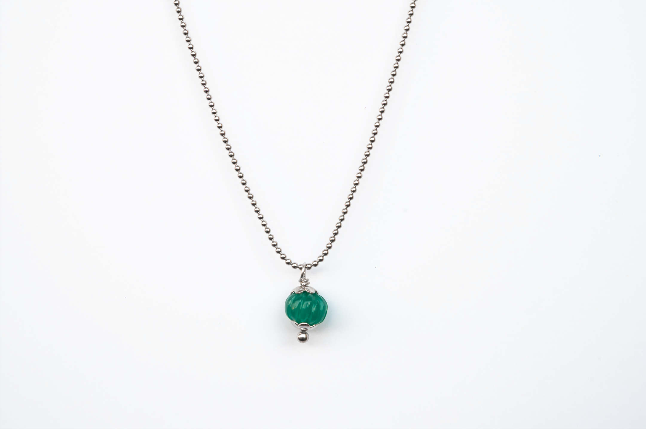 Emerald Glass Bead & Sterling Silver Chain Necklace – Modern Elegant Charm