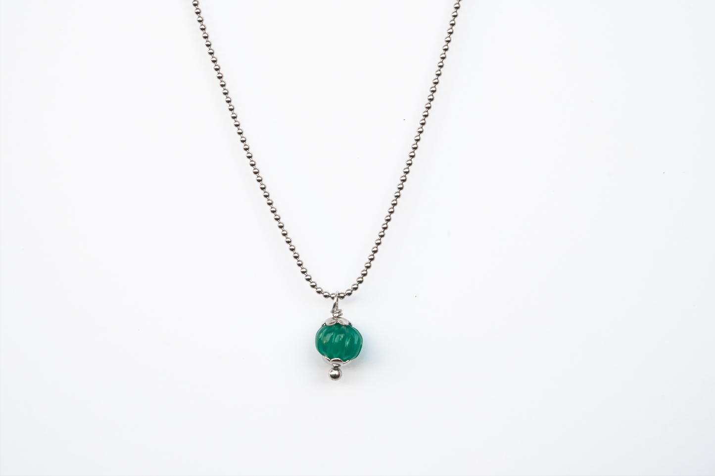 Emerald Glass Bead & Sterling Silver Chain Necklace – Modern Elegant Charm